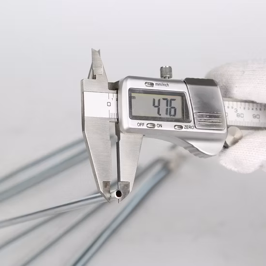 4.76*0.7mm 8*0.7mm Bundy 단일 용접 자동차 유압 브레이크 라인/냉장고 부품 강관